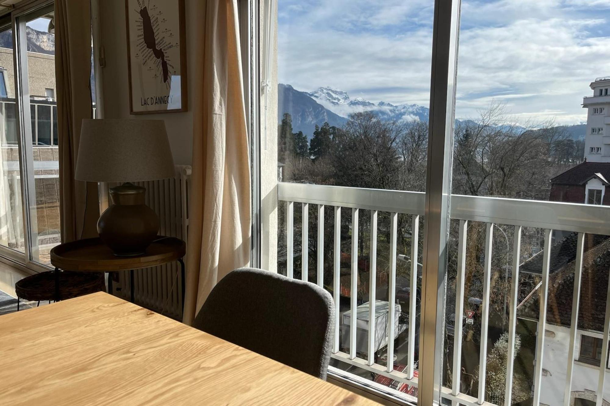 Tournette-Comfortable And Quiet Luxury Apartment Annecy Luaran gambar